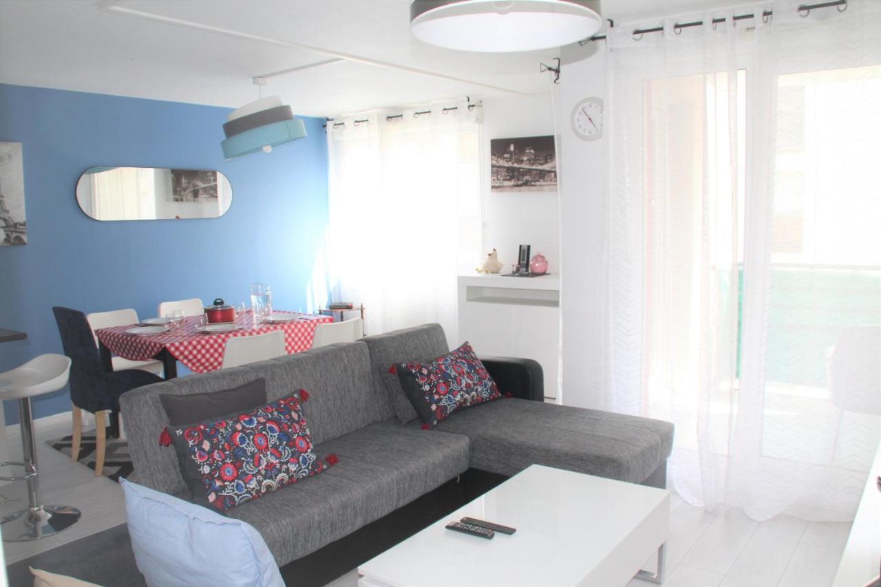 Logement Familial Tout Equipe Saint-Denis  Ngoại thất bức ảnh